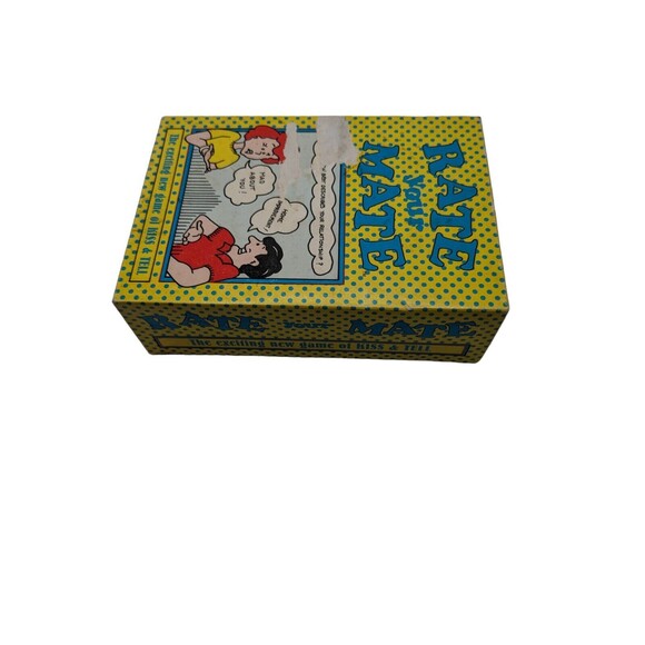 VTG 1994 Rate Your Mate The Exciting New Game of Kiss & Tell Card Game Open Box - Picture 3 of 12